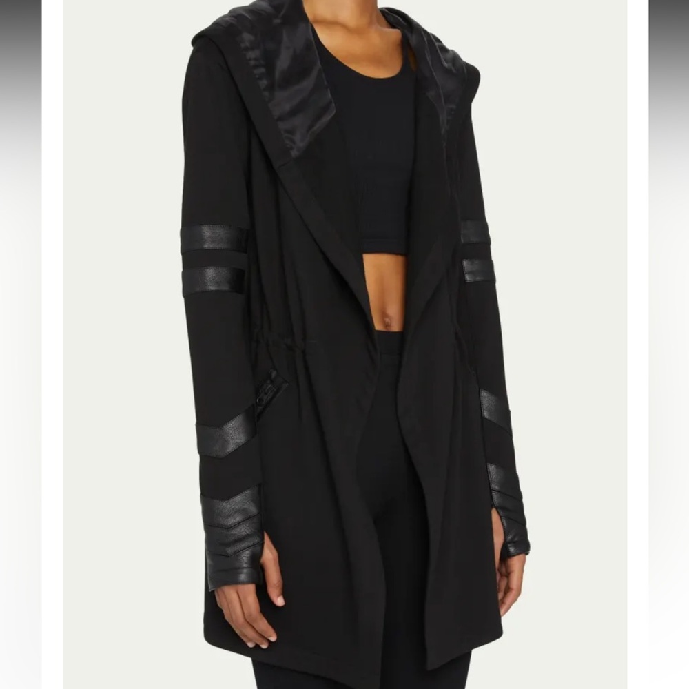 Blanc Noir Maitri Traveler Active Lightweight Jacket Black XS (Fits Small)